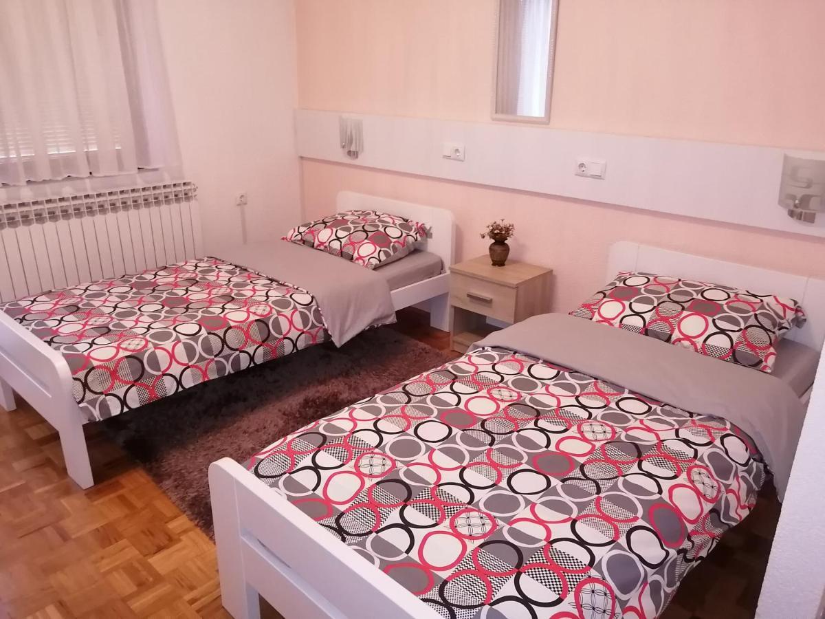 Apartments Dedic Dubrave Gornje Exterior photo